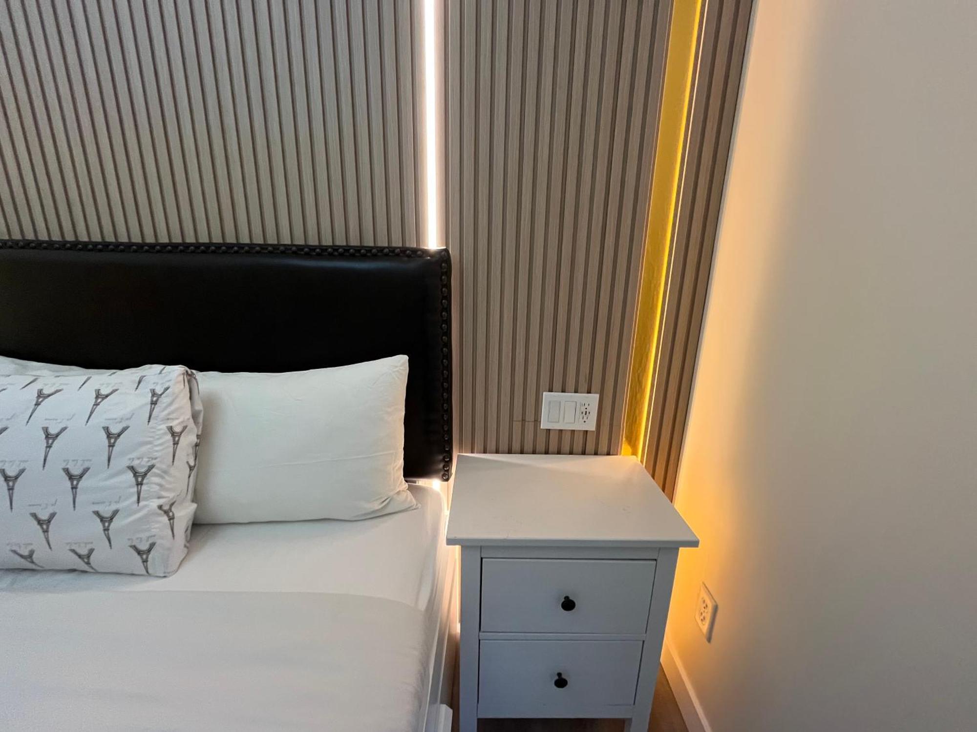 Banff Wood Lodge Канмор Екстериор снимка