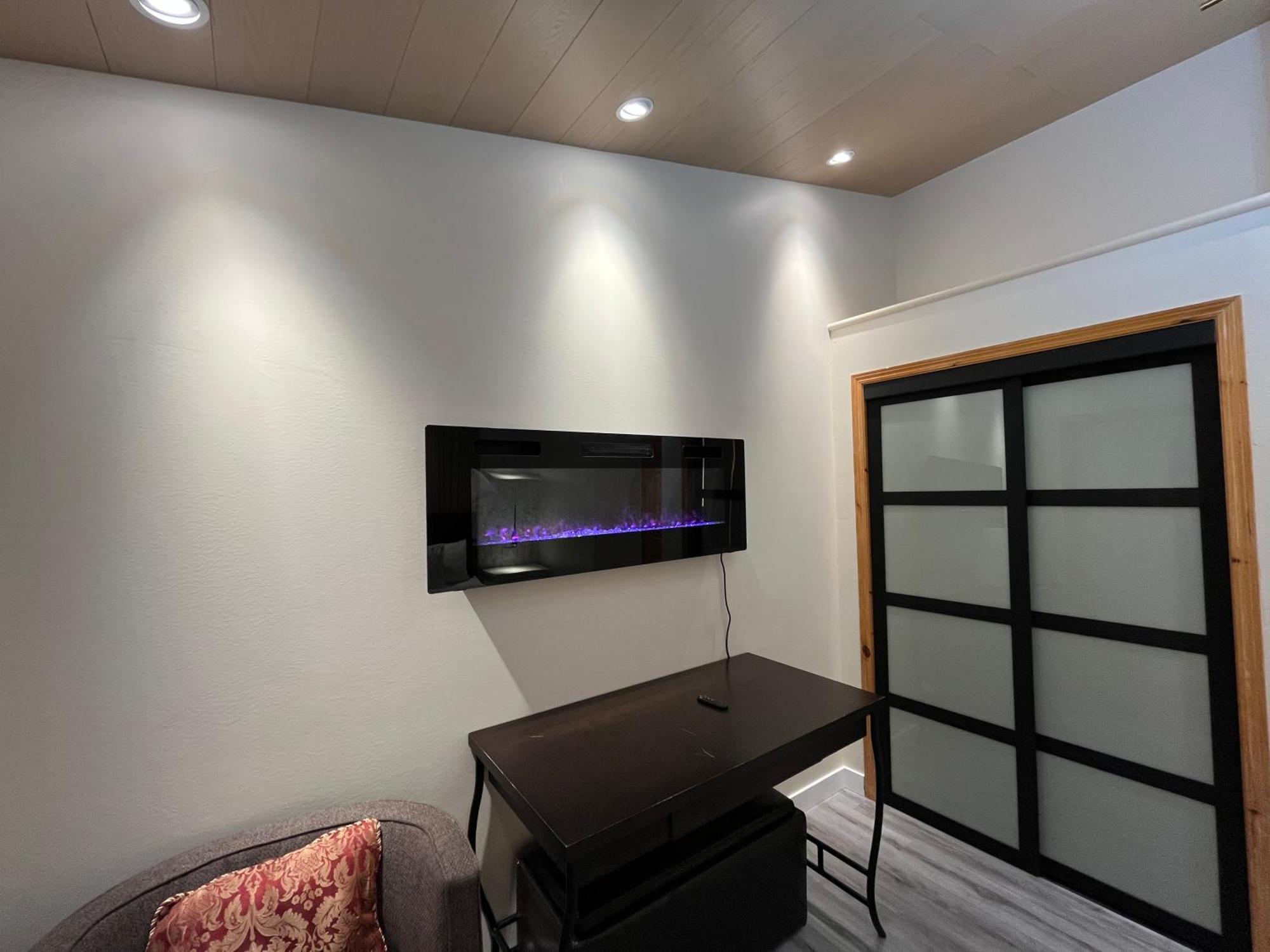 Banff Wood Lodge Канмор Екстериор снимка
